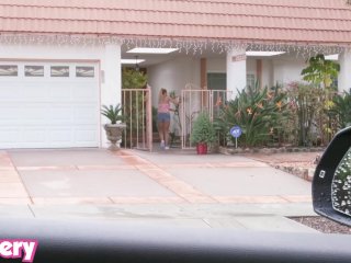 Trickery - Zoey Monroe fucks the fake electrician screenshot number 0
