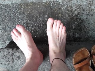 toes, solo male, short nails, bare feet