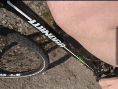 In Feinstrumpfhose Fahrradfahren ** Foot Spaß **