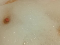 Bubbles - Screenshot 1 of 16 - Bath