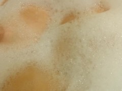 Bubbles - Screenshot 13 of 16 - Bath