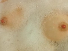 Bubbles - Screenshot 15 of 16 - Bath