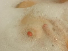 Bubbles - Screenshot 5 of 16 - Bath