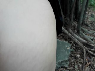 Sexo en el bosque con mi novia,la lleno de leche