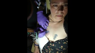 MILF gets first QoS tattoo (Queen of Spades - BBC slut)