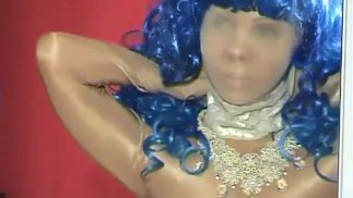 Junges Babe In Nylon Strumpfhose Hülle Maske Fetisch - 2/2
