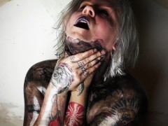 Spooky Goth Rubdown - Screenshot 13 of 16 - Butt