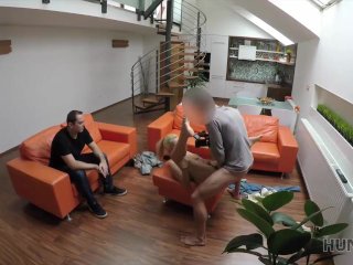 HUNT4K. Cuckold viene pagato bene per la sua splendida_ragazza dai capelli