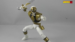 Lightning Collection White Ranger (Power Rangers) - revisão Toy