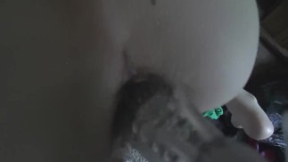 Наслаждаюсь моим вращающимся анальным виором