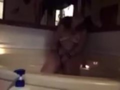 Bathtime is playtime - Screenshot 16 of 16 - Masturbation