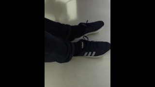 Shoeplay Video 028: Adidas Shoeplay op het werk 2