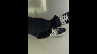 Shoeplay Video 029: Adidas Shoeplay на работе