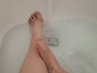wet, solo female, soapy, feet