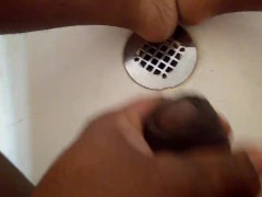 Peeing - Screenshot 1 of 16 - Masturbating