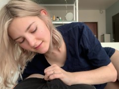 Video Tries a big cock inside her tight pussy - Eva Elfie