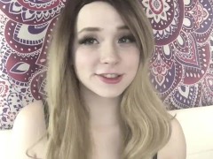 Humiliating JOI from a blonde teen - Screenshot 11 of 16 - Kink