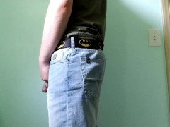 Young Guy peeing - Screenshot 6 of 16 - Peeing