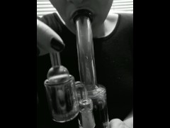 420             - Screenshot 7 of 16 - Smoke