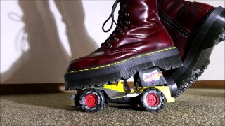 Toycar Crush met Doc Martens Boots (Trailer)