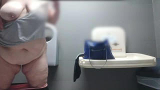 Adorable BBW SELF PLAYING WITH HER TITS AND FINGERS IN THE Mcdonald's Restroom