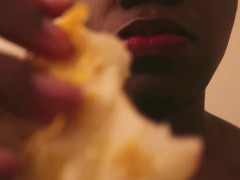 Welcome to the world of naked eating asmr/mukbang?