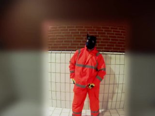 Quick paw in raingear