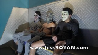 гей папочка сосет 3 straigths красавчик за деньги