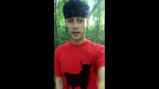 Крайняя плоть подростка растянута в лесу