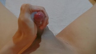 亚洲男孩自慰+呻吟