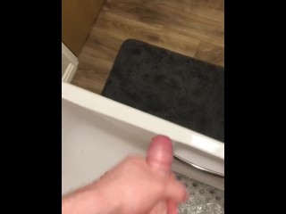 Большой белый член кончил