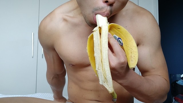 Gay Banana Porn - Eating a Banana - though not quite Big enough for this Flexing Muscle Hunk  - Pornhub.com