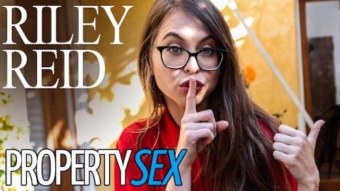 PropertySex - Cool surfer dude bones insanely good-looking landlady