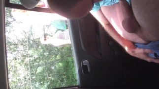 Selfsuck 1 in public, she couldn't believe her eyes