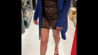 Shopping and flashing with sletje