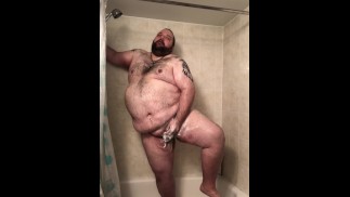 Etwas Selbstliebe am Samstagmorgen unter der Dusche