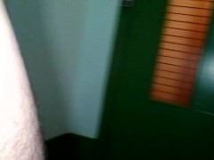 Утренняя прогулка. Лифт в большом городе. - Screenshot 2 of 16 - Big Cock