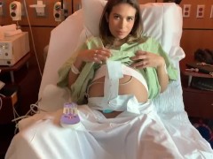 Video diosaera in hospital shows her swollen pussy before delivery
