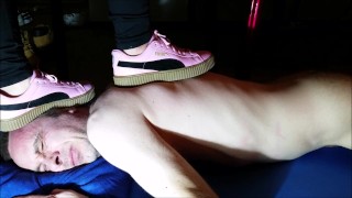 Calpestare con la sneaker Puma Creeper (Trailer)