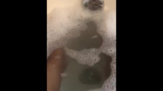 Ebony bbw feet and pussy in bath tub