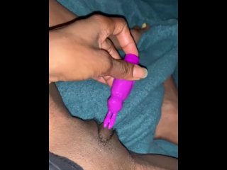 Cummin n Squirming... pretty feet
