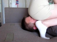 Facesitting In Shorts - Smothering - Young Goddess - C4S store - 120987