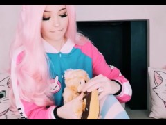 Belle Delphine plays with her PUSSY - Screenshot 8 of 16 - Petite