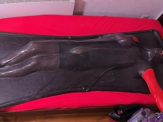 Vacbed self Bondage Session 5 - Solo Una Mano Fuera Vacbed