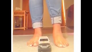 Big feet giantess crushing toy car -Barefoot