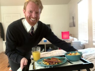 THE BEST BREAKFAST IN BED DELIVERY YOU WILL EVER SEE!!!!!