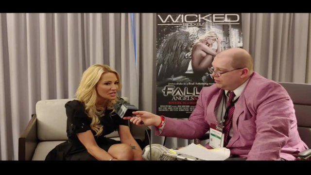 Watch Bondage Video:PORN Jessica Drake with Jiggy Jaguar AEE 2019 Las Vegas NV