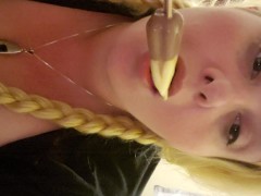Cute bbw licks, sucks and eats a messy popsicle!