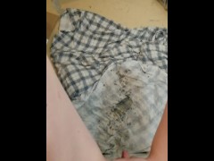 Norma peeing on the floor from the washer - Screenshot 6 of 16 - Piss