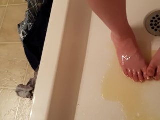 verified amateurs, pee, solo female, feet